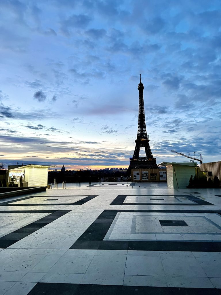 Explore the Captivating Beauty of France - Pictures of Famous Landmarks and Scenic Landscapes; travel guide to France.