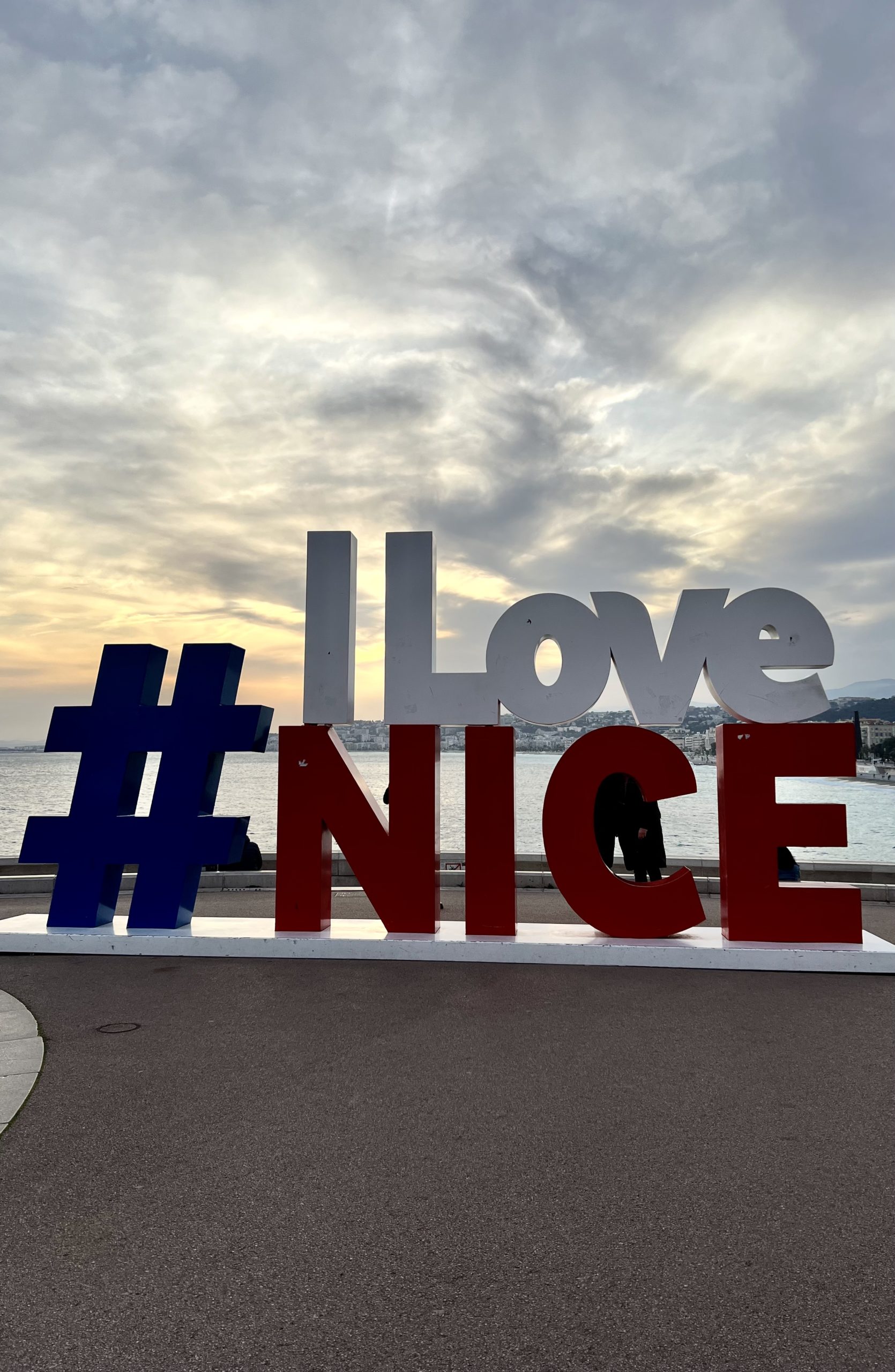 Explore the Captivating Beauty of France - Pictures of Famous Landmarks and Scenic Landscapes; travel guide to Nice.