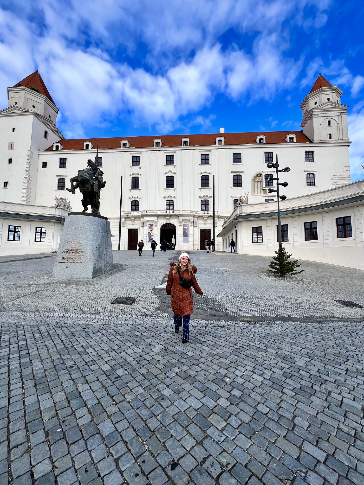 Embark on a journey through Slovakia with this comprehensive travel guide to Slovakia. Explore historic cities, stunning landscapes, and savor authentic experiences. Plan your adventure for an unforgettable Slovakian getaway; travel guide to Bratislava