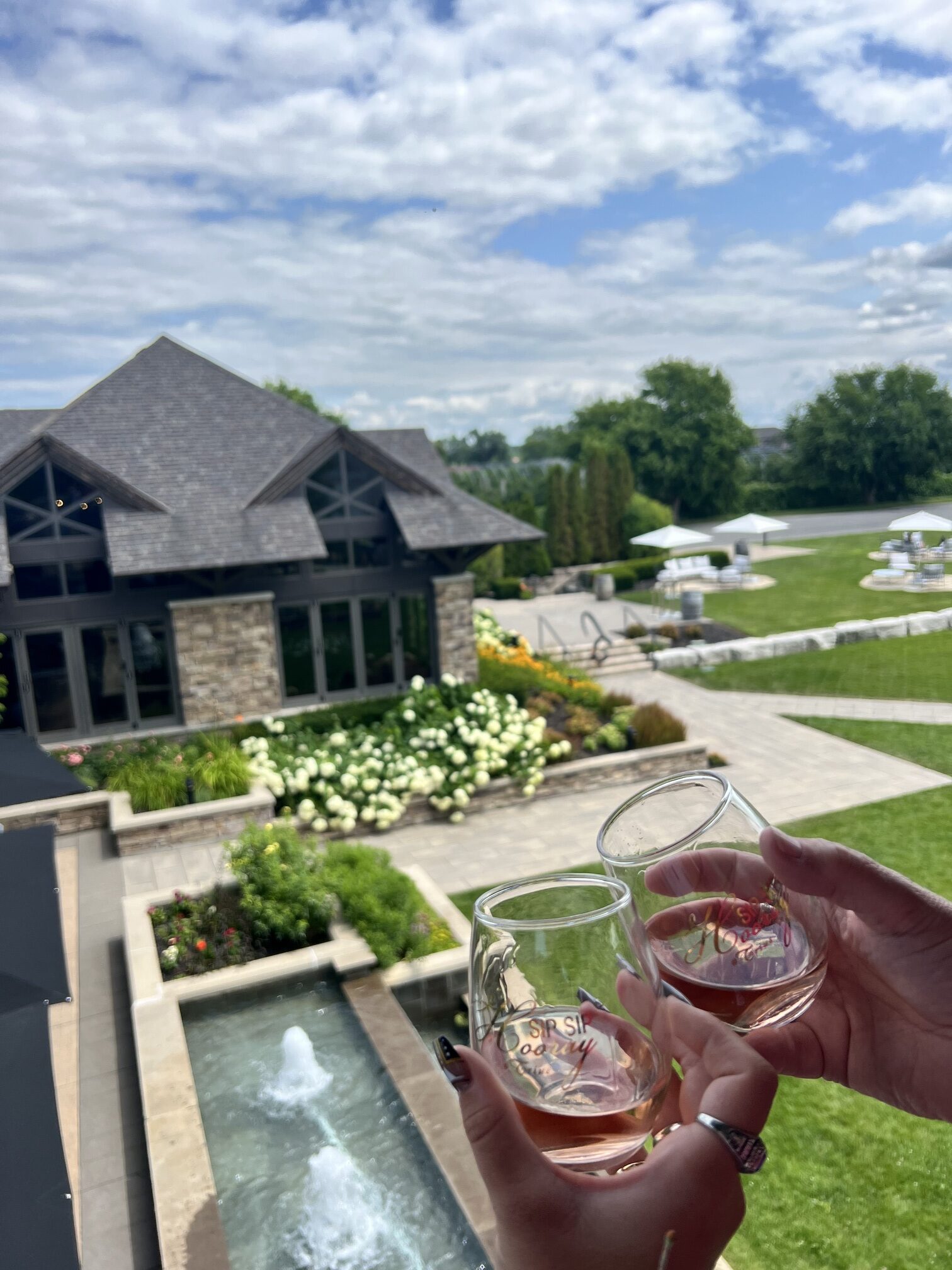 IMG_0872 Scenic vineyard in Niagara-on-the-Lake, Canada, showcasing rows of lush grapevines under a bright summer sky—renowned wine region famous for icewine and wine tasting tours near Lake Ontario; travel guide to Niagara on the Lake