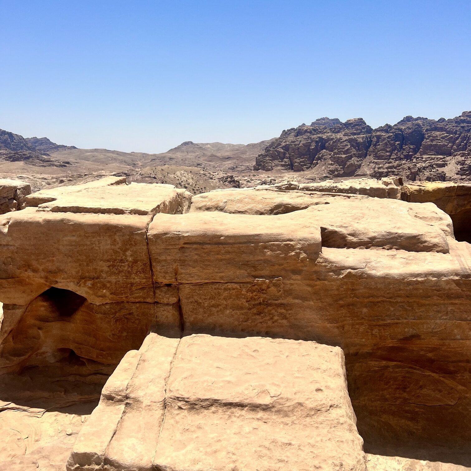 Beautiful landscape of Jordan featuring historic ruins, desert scenery, and unique rock formations. The image highlights Jordan's diverse attractions, including ancient cities, UNESCO World Heritage sites, and stunning natural beauty, making it a popular destination in the Middle East for travelers seeking cultural and outdoor adventures.