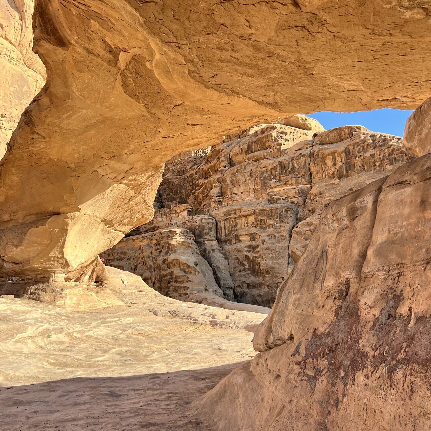 Beautiful landscape of Jordan featuring historic ruins, desert scenery, and unique rock formations. The image highlights Jordan's diverse attractions, including ancient cities, UNESCO World Heritage sites, and stunning natural beauty, making it a popular destination in the Middle East for travelers seeking cultural and outdoor adventures.